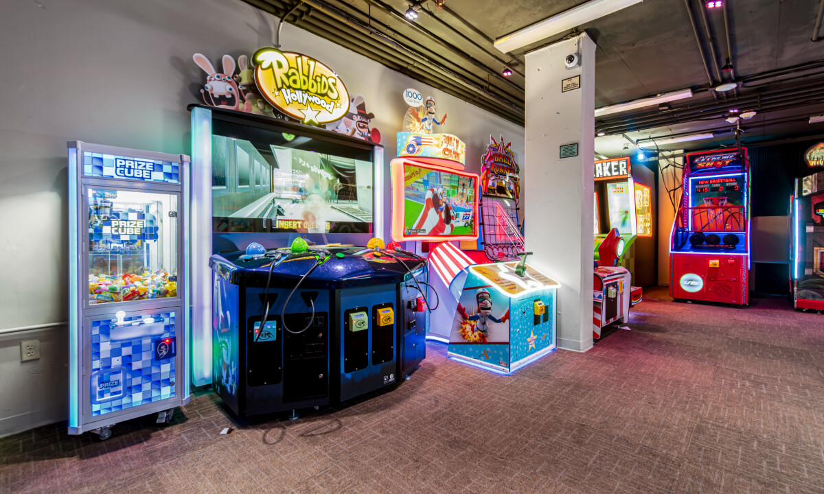 Tiki Cove Prize Cube and Rabbids Hollywood
